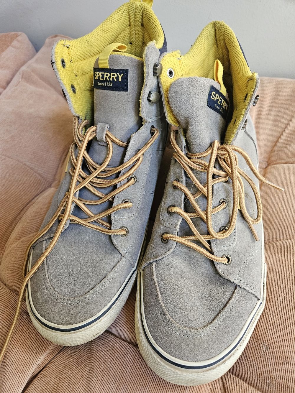 Sperry Men's Gray Suede High-Top Sneakers/Boots with Yellow Lining